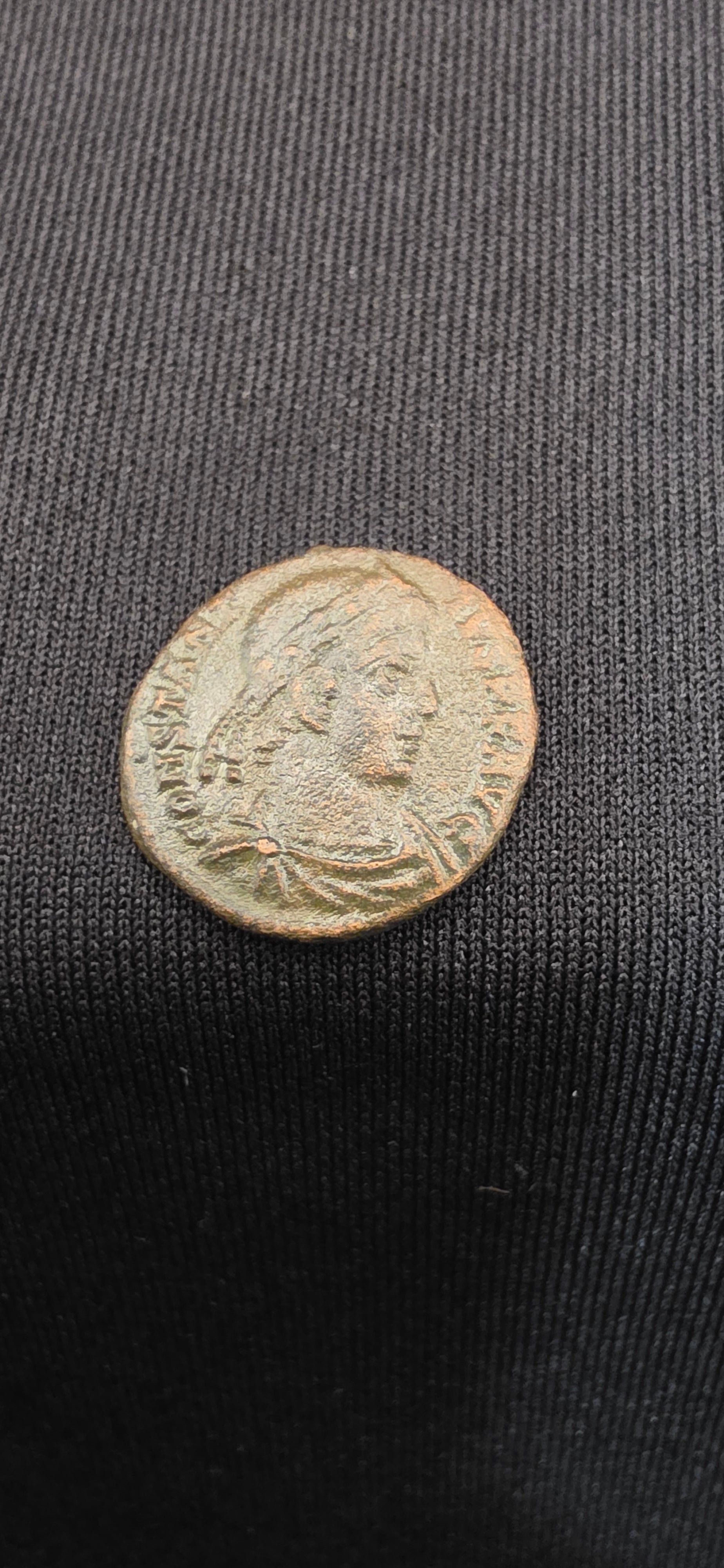 Constans AE4 Bronze – Aquileia Mint – VICTORIAE DD AVGGQ NN – Ancient Roman Coin