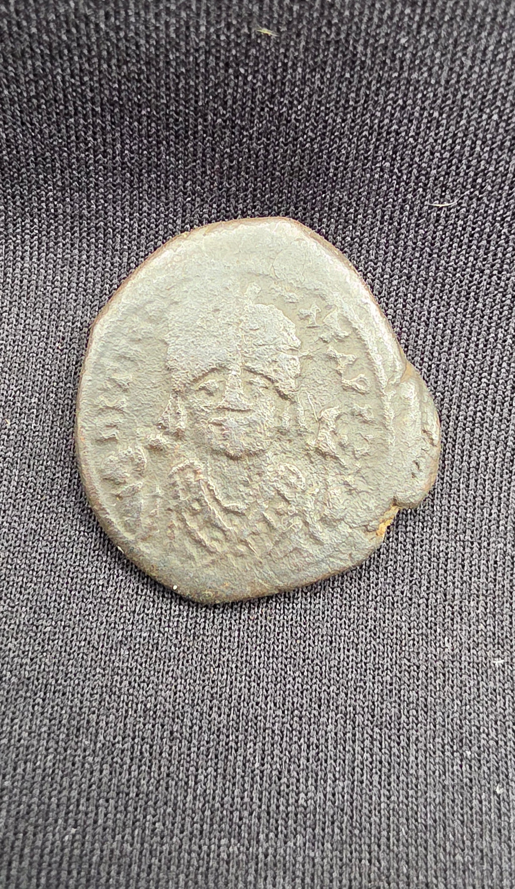Byzantine Empire Maurice Tiberius AE Half Follis (582–602 AD) – Theoupolis Mint