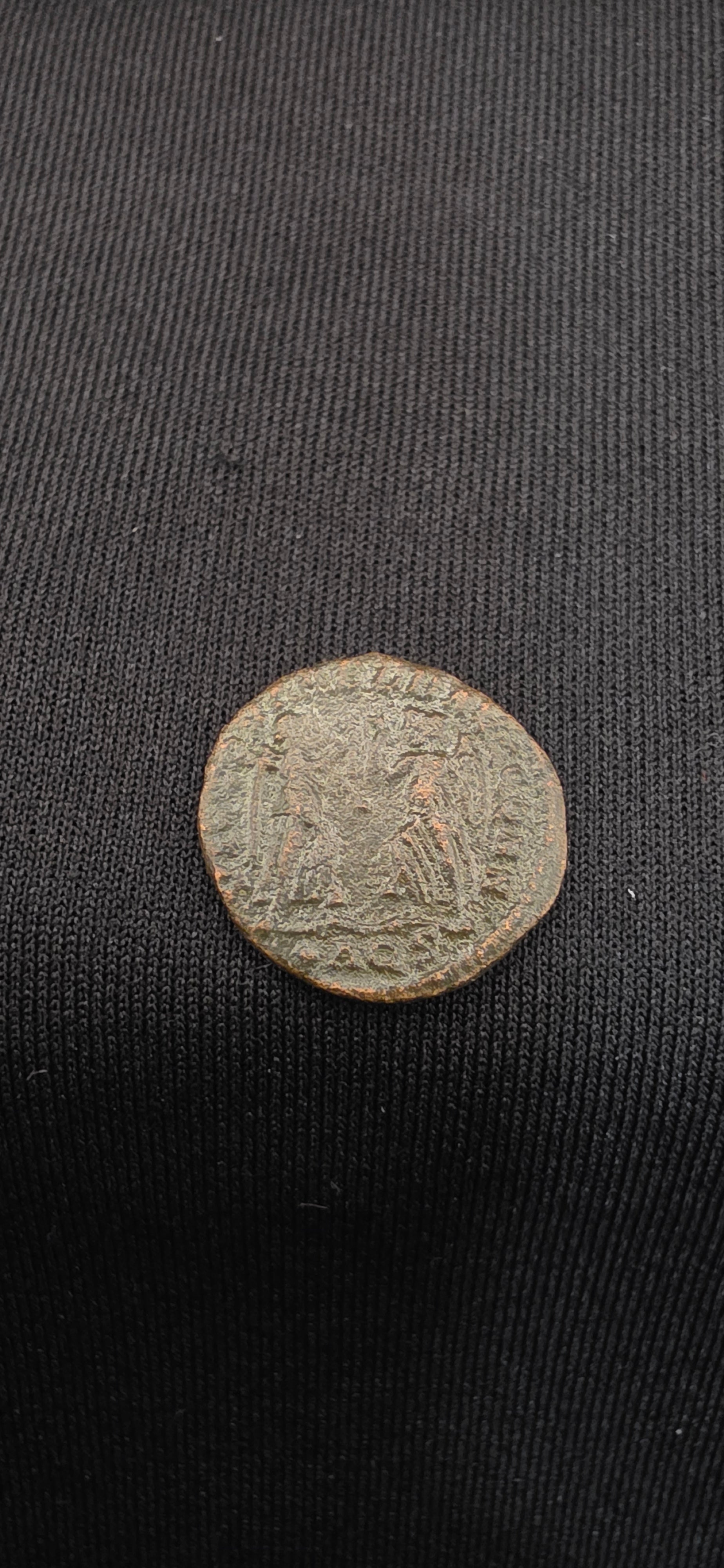 Constans AE4 Bronze – Aquileia Mint – VICTORIAE DD AVGGQ NN – Ancient Roman Coin