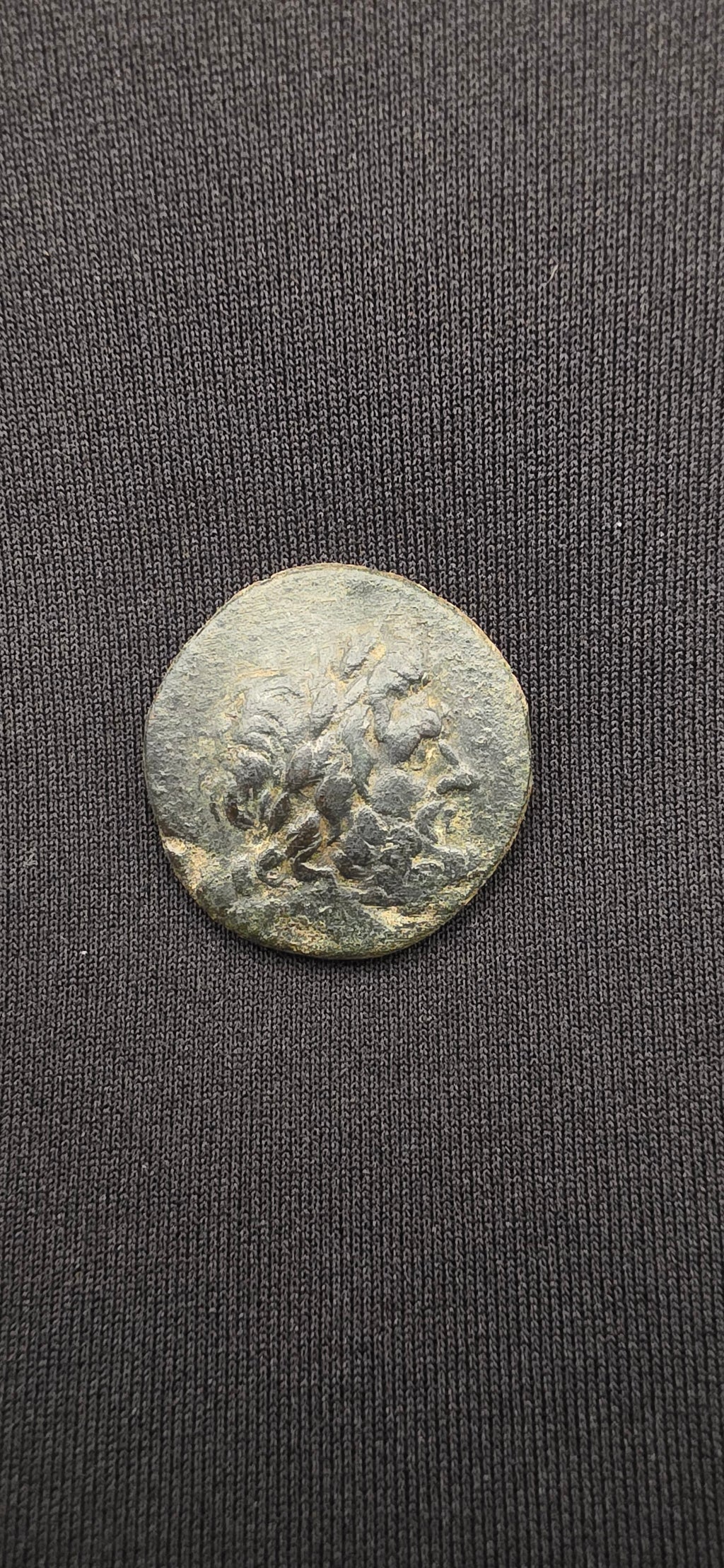 Ancient Greek Bronze – Apameia, Phrygia – Zeus / Artemis Anaïtis – c. 88–40 BC